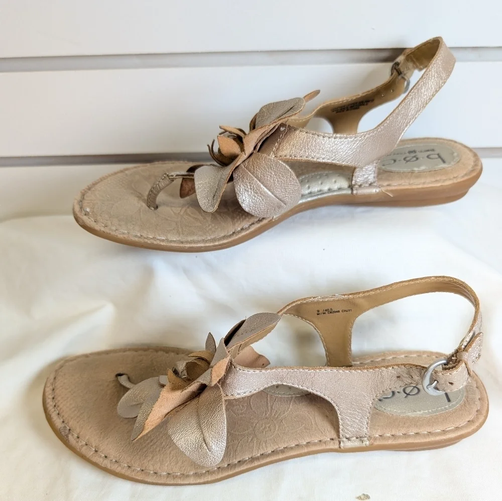 Born B.O.C. Concept  Acacia Sz 9 flower flat sandal/ champagne color